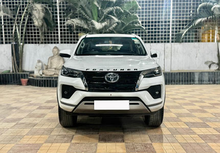Hire New Fortuner