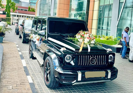 Book Mercedes G-Wagon